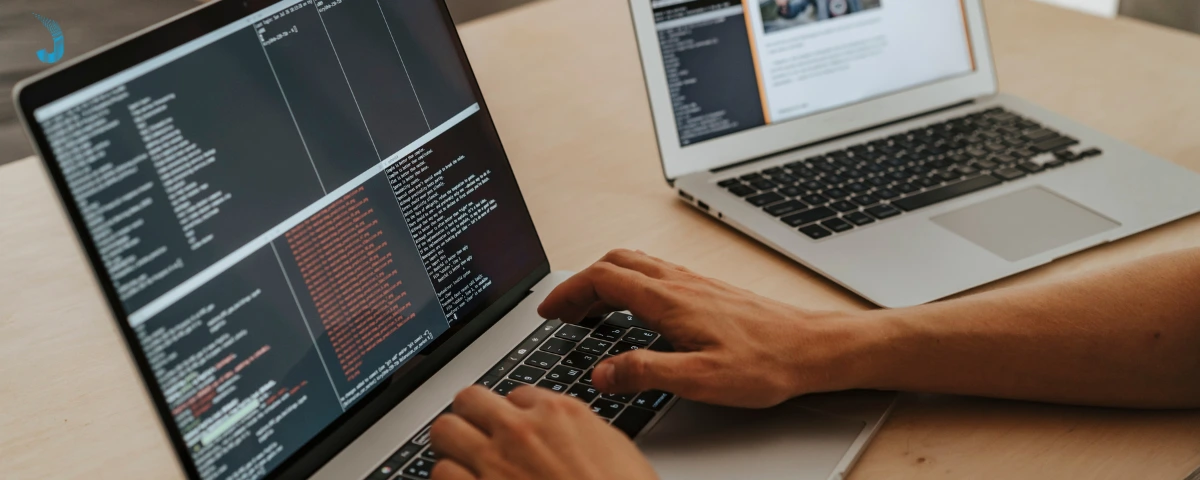 laptop coding cocok untuk programmer pemula
