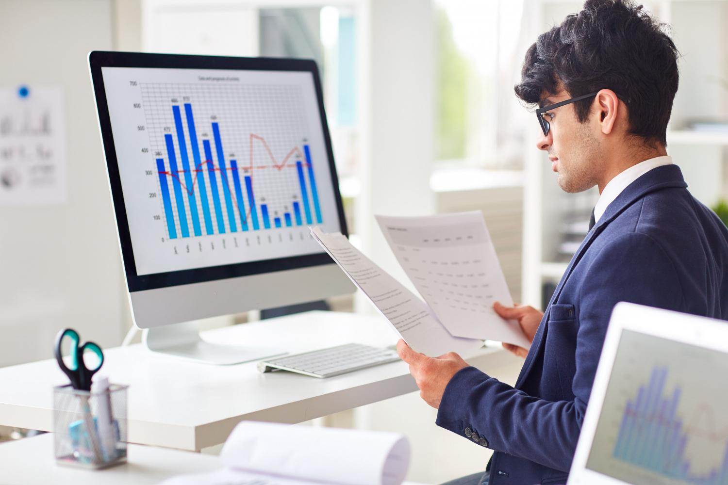 14 Software Akuntansi​ Terbaik di 2025 yang Cocok untuk Bisnis