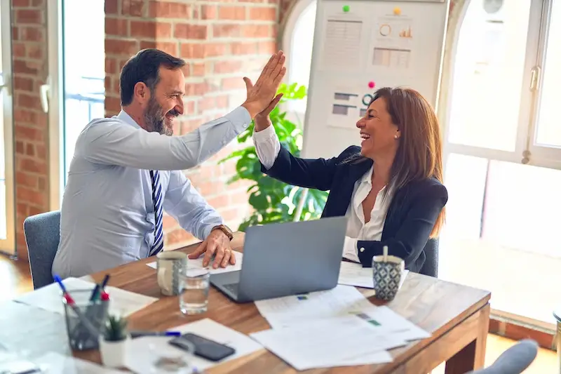 Memperluas Relasi Bisnis