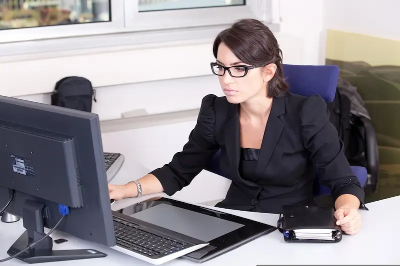 Menjadi Virtual Assistant