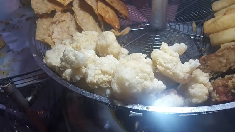 usaha makanan unik cireng mozzarela