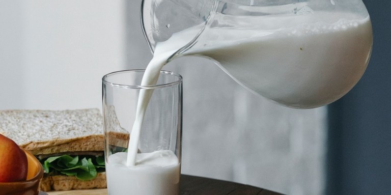 Milk (source: Pexels)